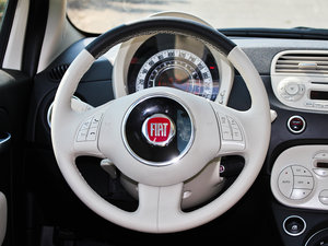 2012款1.4L Gucci版 方向盘