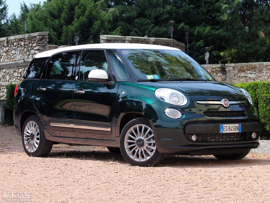 2014��Ɓ���500L Living