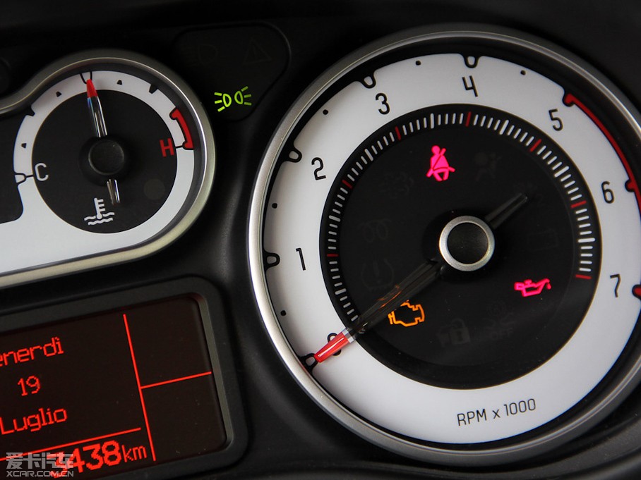 2014��Ɓ���500L Living