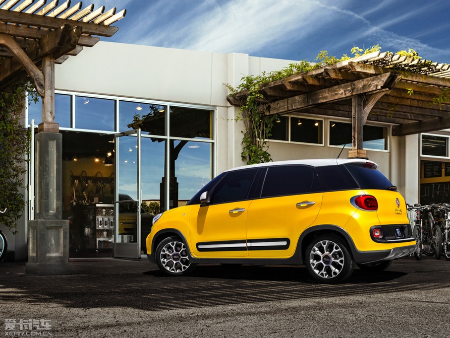 2014Ɓ500L Trekking