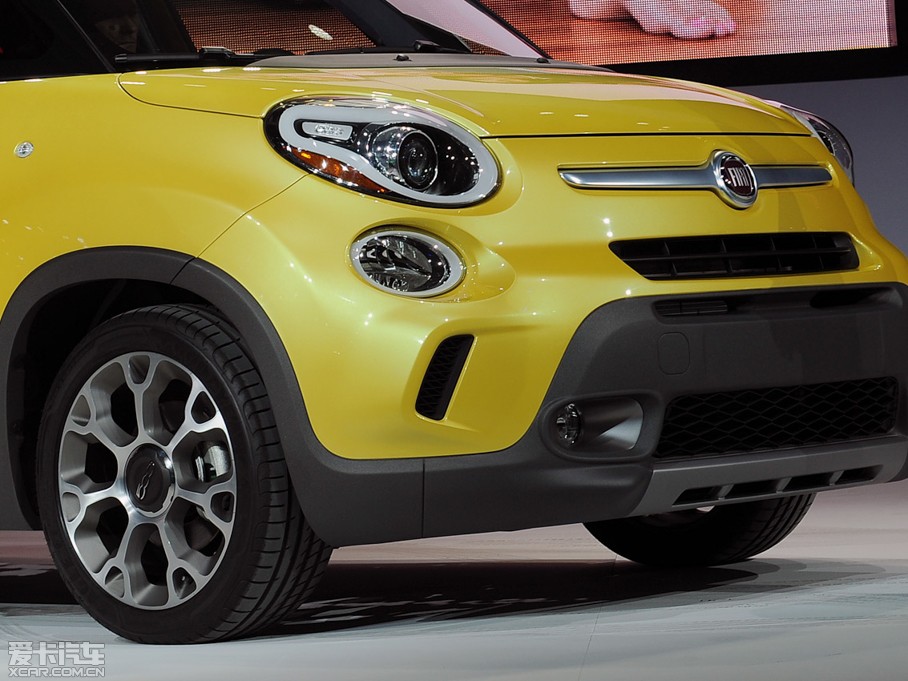 2014��Ɓ���500L Trekking