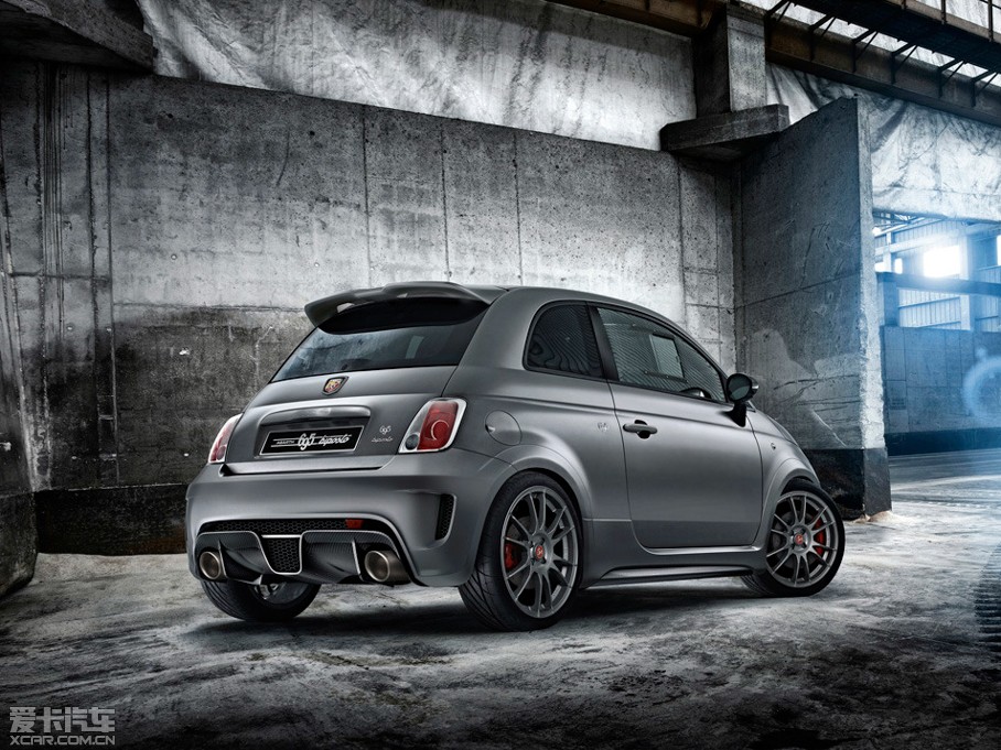 2014Ɓ500 695 Abarth Biposto