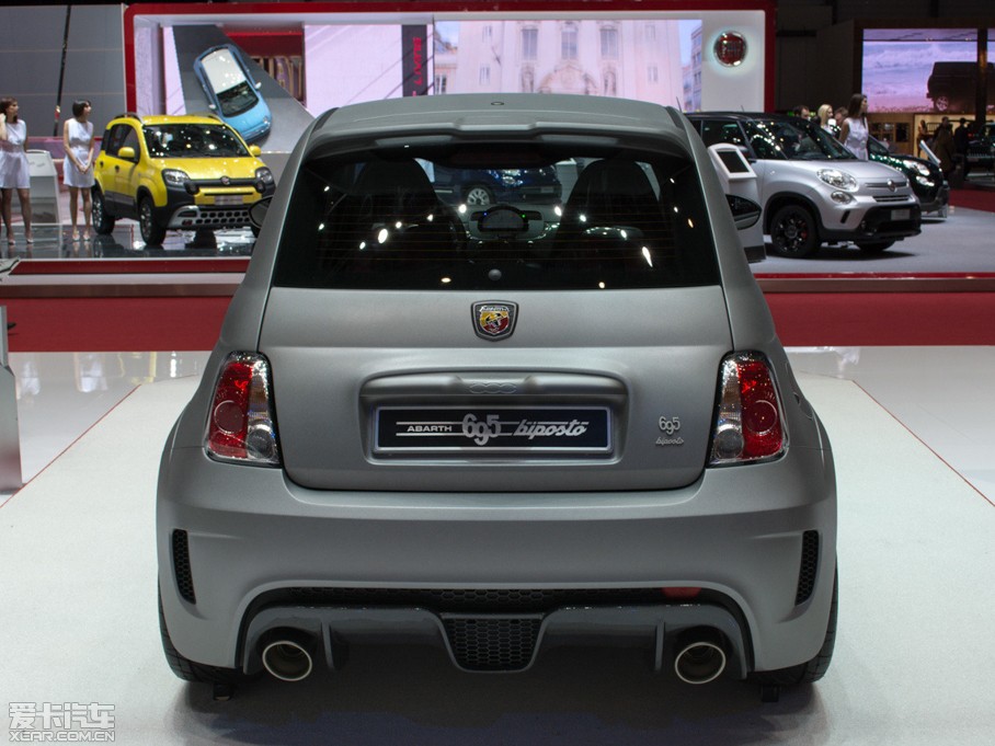 2014Ɓ500 695 Abarth Biposto