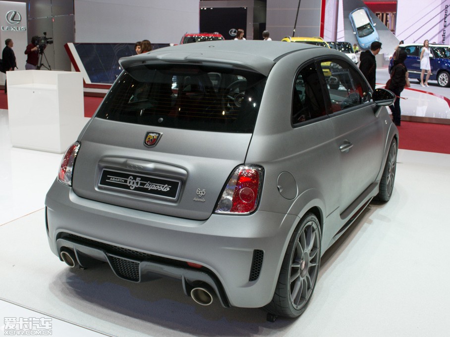 2014Ɓ500 695 Abarth Biposto