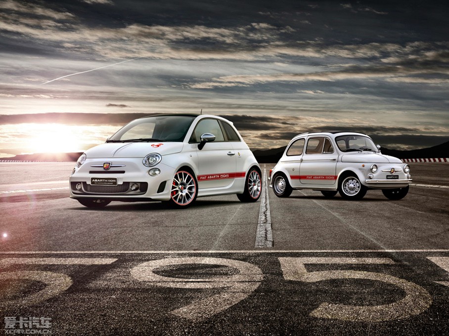 2014Ɓ500 595 Abarth 50th Anniversary