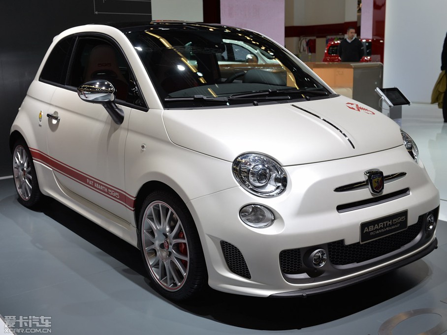 2014Ɓ500 595 Abarth 50th Anniversary