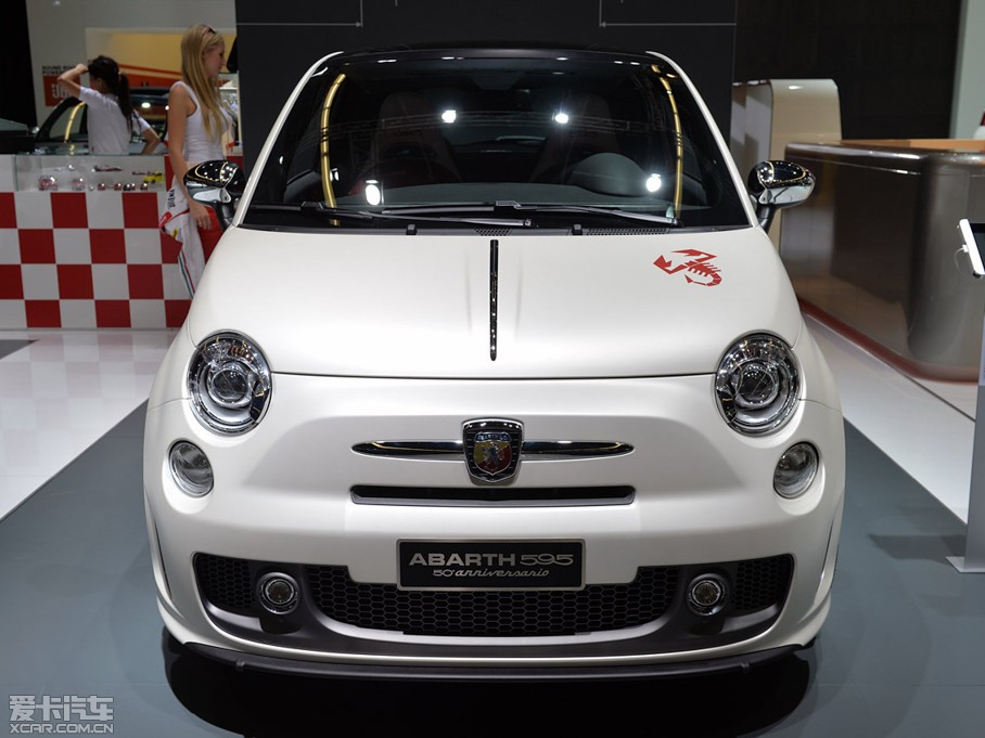 2014Ɓ500 595 Abarth 50th Anniversary