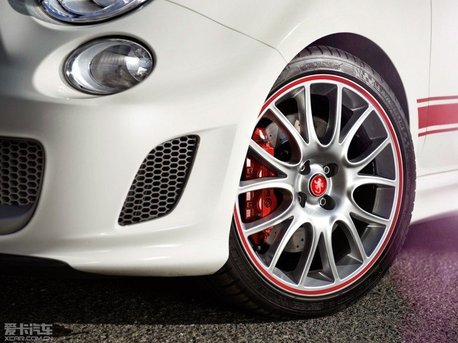 2014Ɓ500 595 Abarth 50th Anniversary