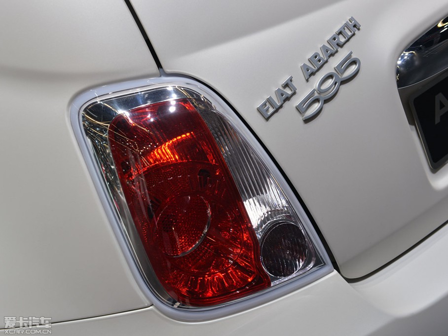 2014Ɓ500 595 Abarth 50th Anniversary