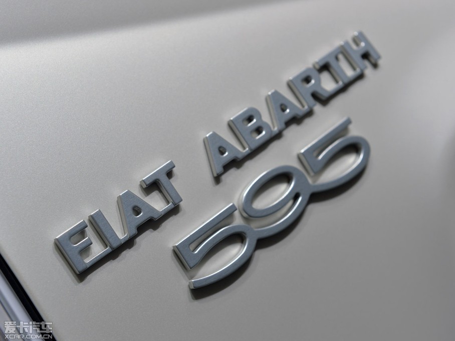 2014Ɓ500 595 Abarth 50th Anniversary