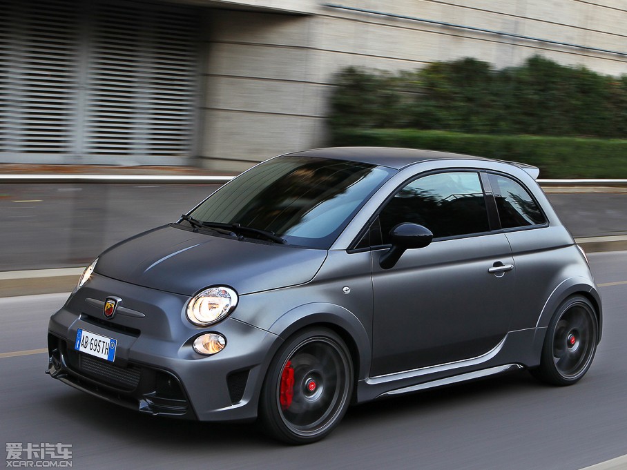 2014Ɓ500 695 Abarth Biposto