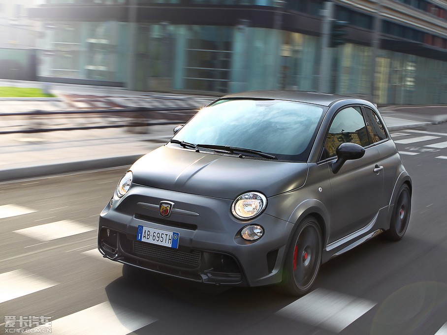 2014Ɓ500 695 Abarth Biposto