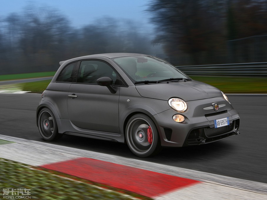 2014Ɓ500 695 Abarth Biposto