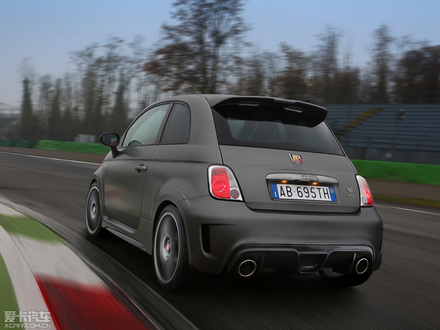 2014Ɓ500 695 Abarth Biposto