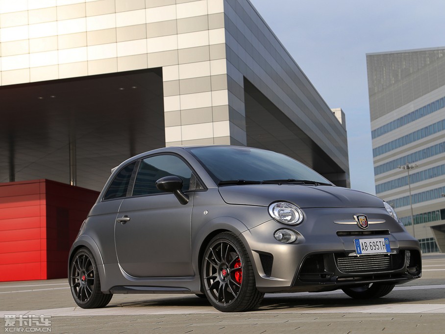 2014Ɓ500 695 Abarth Biposto