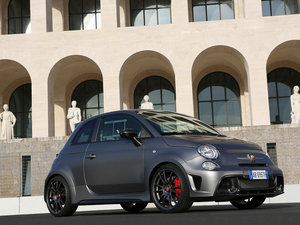 2014款695 Abarth Biposto 整体外观