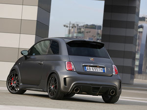 2014款695 Abarth Biposto 整体外观