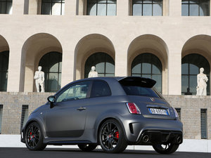 2014款695 Abarth Biposto 整体外观