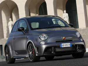 2014款695 Abarth Biposto 整体外观