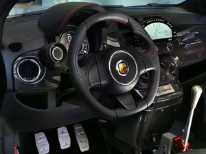 2014款695 Abarth Biposto 中控区