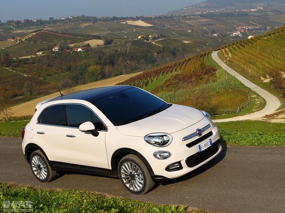2015Ɓ500X 