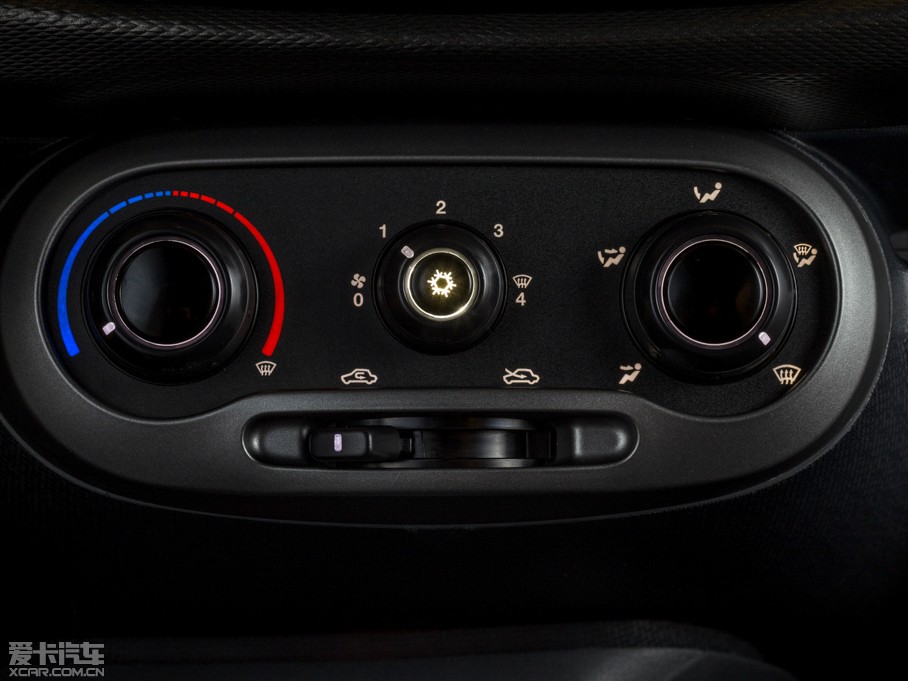 2015��Ɓ���Uno ������