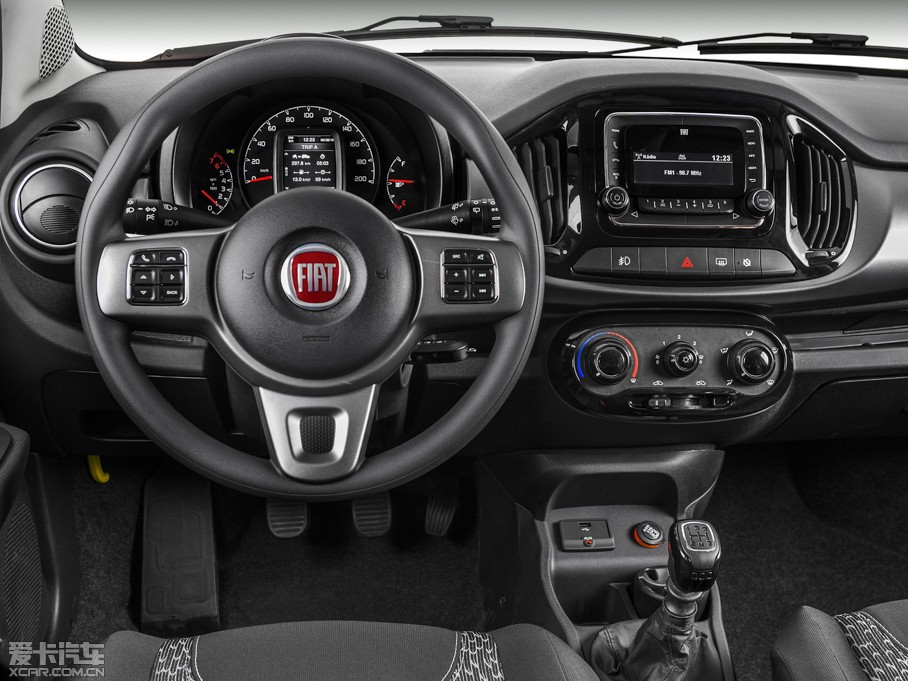 2015��Ɓ���Uno ������