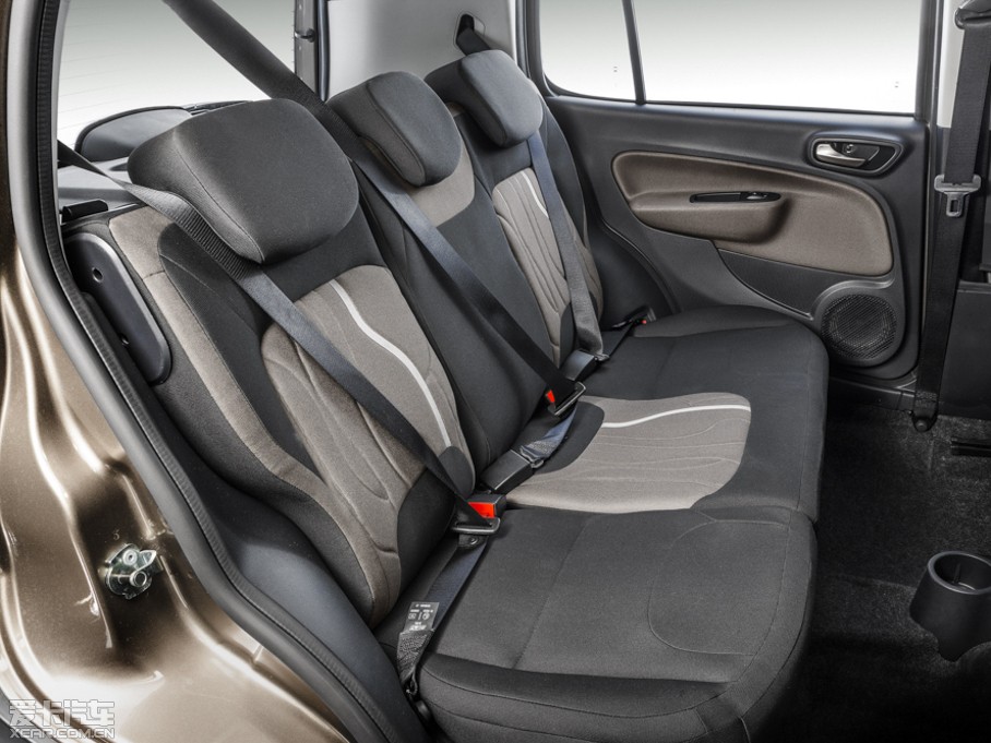 2015��Ɓ���Uno ������