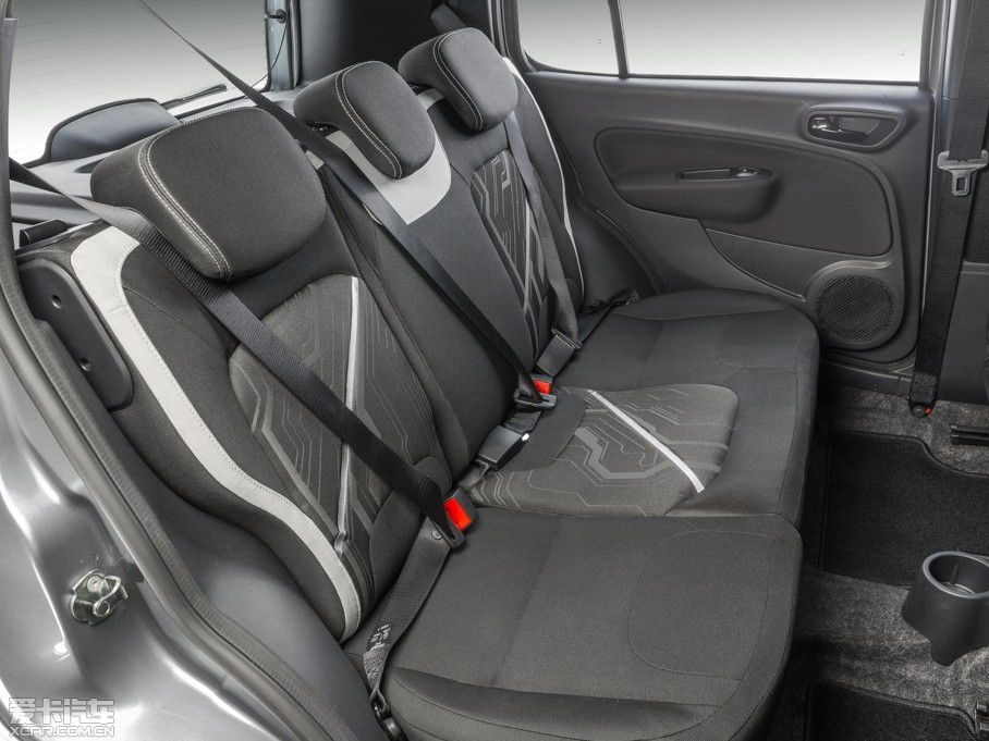 2015��Ɓ���Uno ������