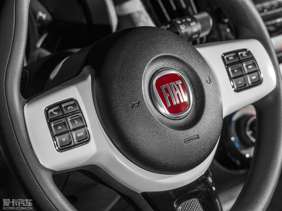 2015��Ɓ���Uno ������