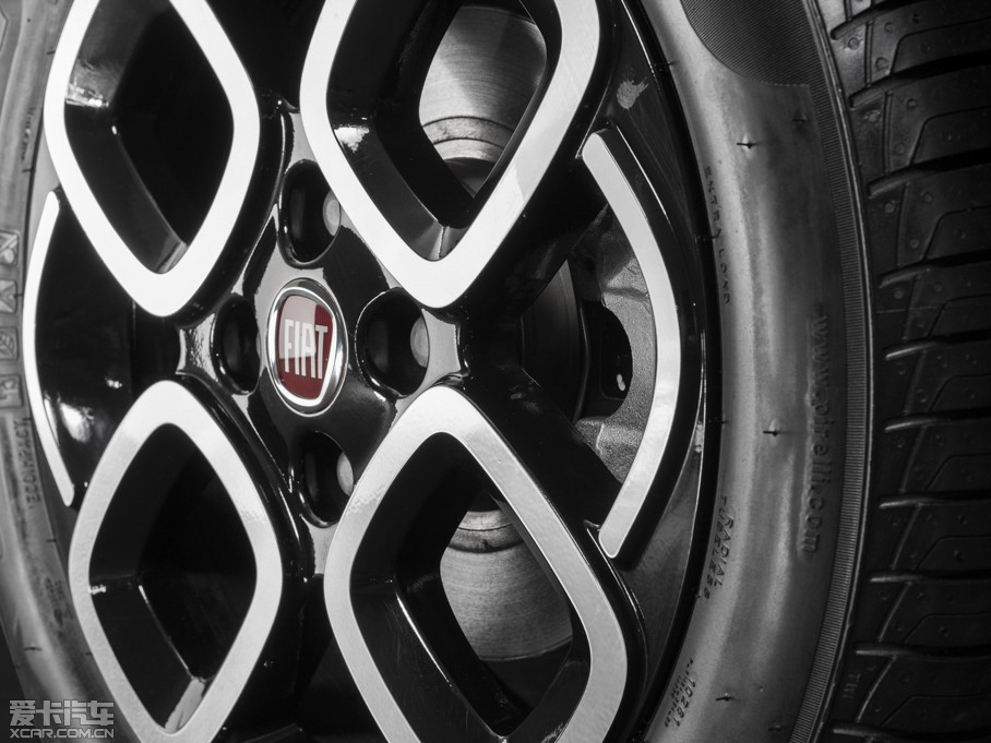 2015��Ɓ���Uno ������