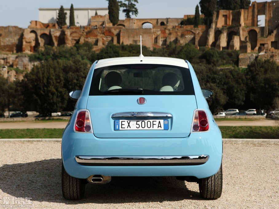 2015Ɓ500 Vintage '57