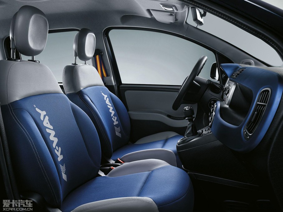 2015ƁPanda K-Way؄e