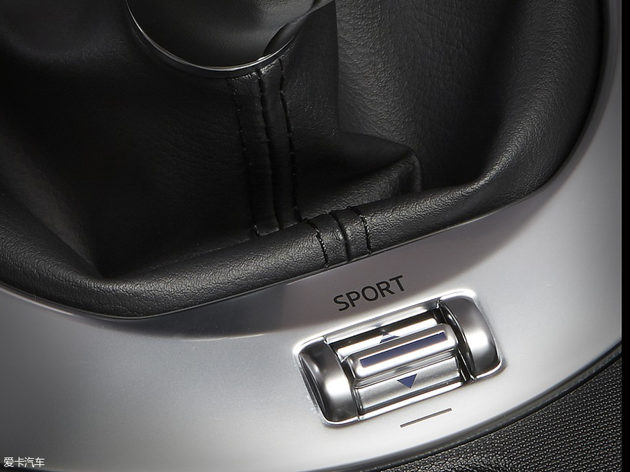 2016Ɓ124 Abarth Spider