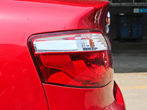 2011��1.3L �˜ʰ� �������^