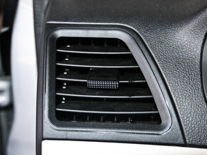 2012��1.5L ��Ӣ�� �п؅^