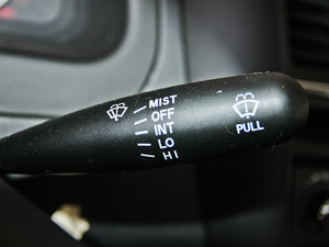 2012��1.5L ��Ӣ�� �п؅^