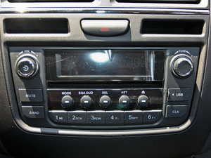 2012��1.5L ��Ӣ�� ����{��