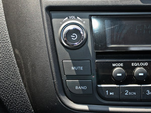 2012��1.5L ��Ӣ�� �п؅^