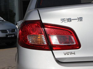 2012��1.5L ��Ӣ�� ��(x��)��(ji��)���^