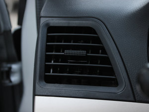 2012��1.5L ��Ӣ�� �п؅^