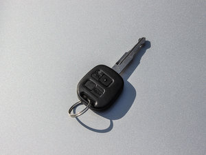 2012款1.5L 精英版 车钥匙
