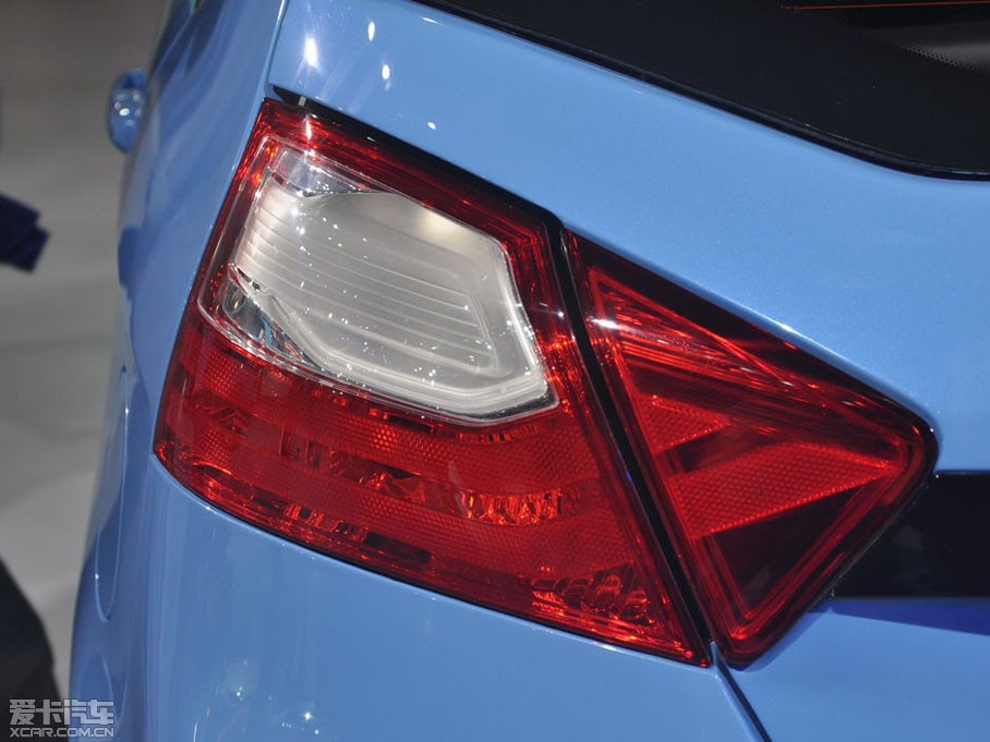 2013������N7 1.3L �ք����m��