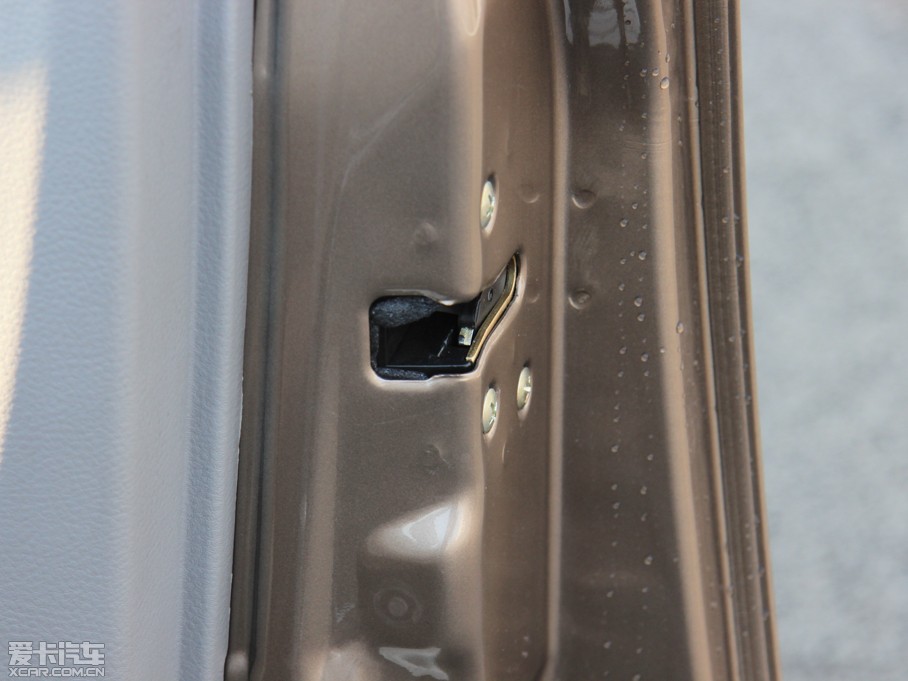 2013������N5 1.3L �քӺ��A���Ұ�