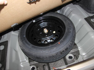 2013��1.3L �քӺ��A���Ұ� ��̥