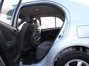 2013款1.5L ISS手动进取版 后排空间