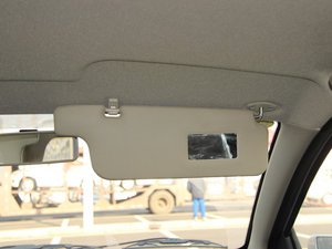 2013款1.5L ISS手动进取版 遮阳板（左）