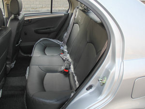 2013款1.5L ISS手动精英版 后排座椅