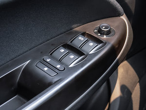 20151.5L քӺA {܇ƅ^	