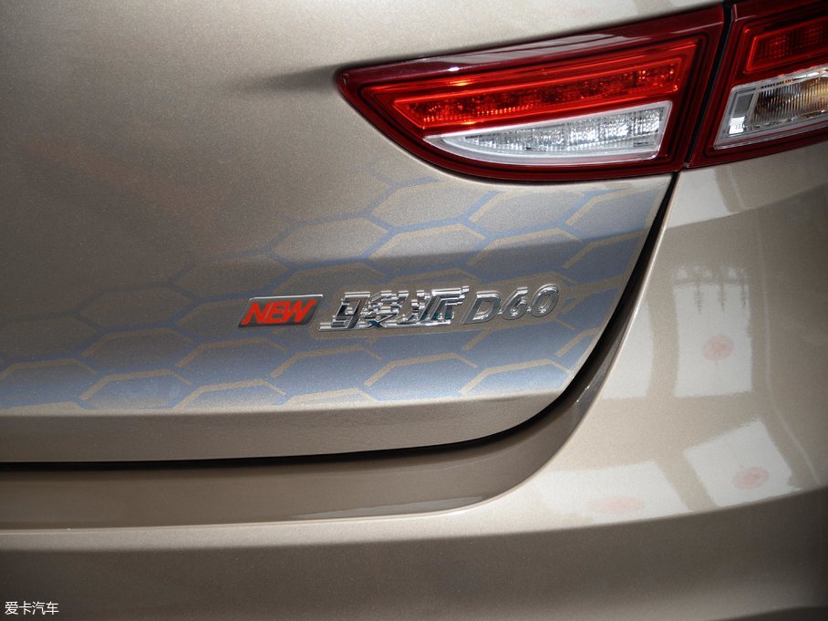 2017ED60 1.5L ք(dng)A